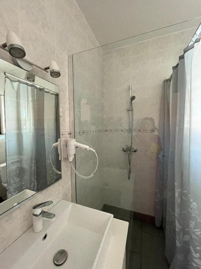 Apartmani Ira Vir Exteriör bild